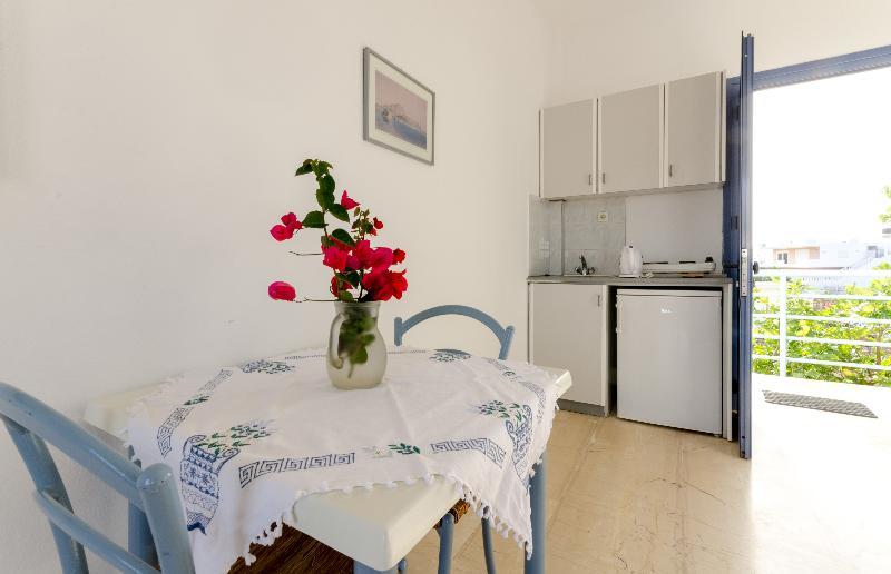Aris Apartments Malia Esterno foto