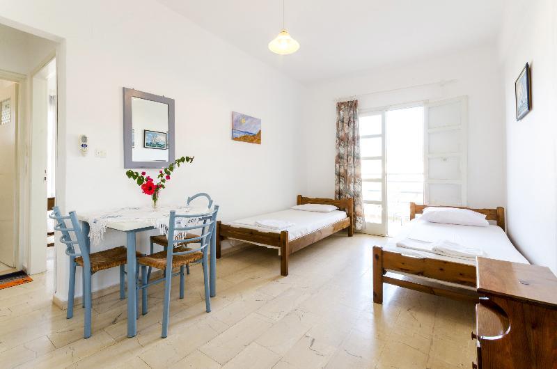 Aris Apartments Malia Esterno foto